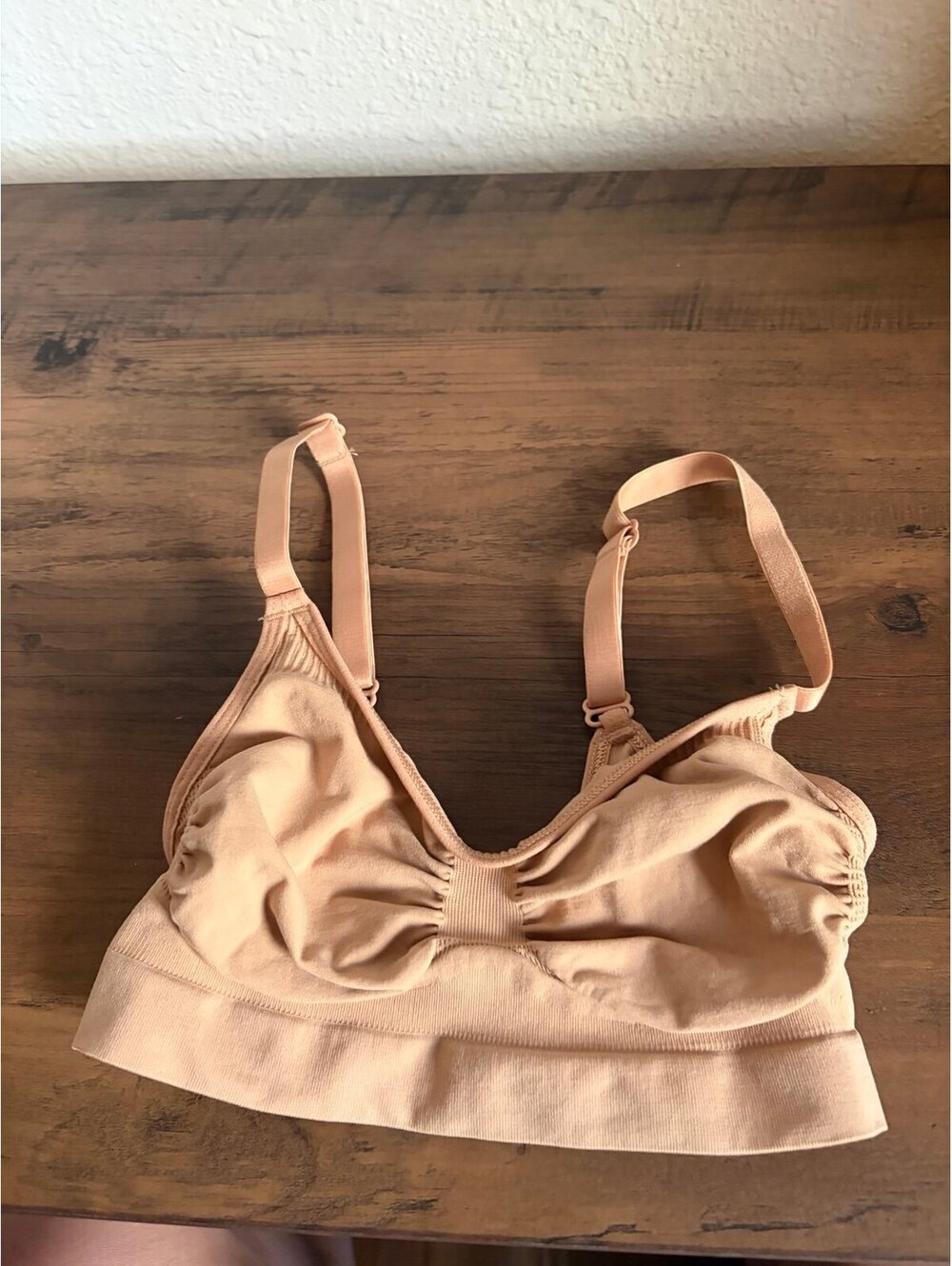 SKIMS beige bra size XXS/XS. Very tiny but stretchy
